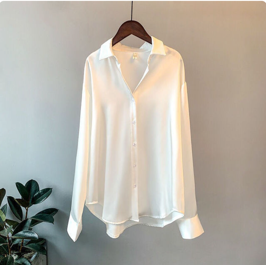 Blusa acetinada de mangas longas com decote V — Bene Donna — imagem 03