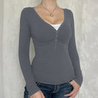 Blusa de decote V com botões e mangas longas — Bene Donna — imagem 11