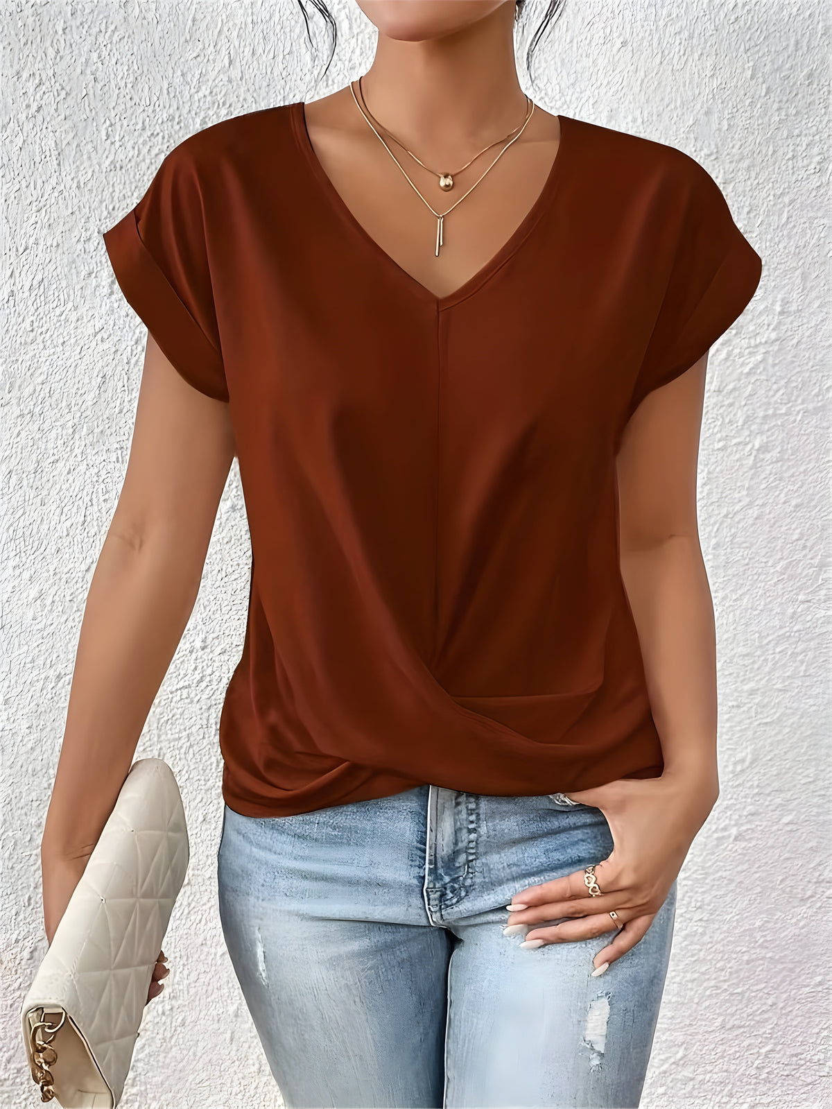Blusa de decote V com frente torcida e mangas curtas — Bene Donna — imagem 03