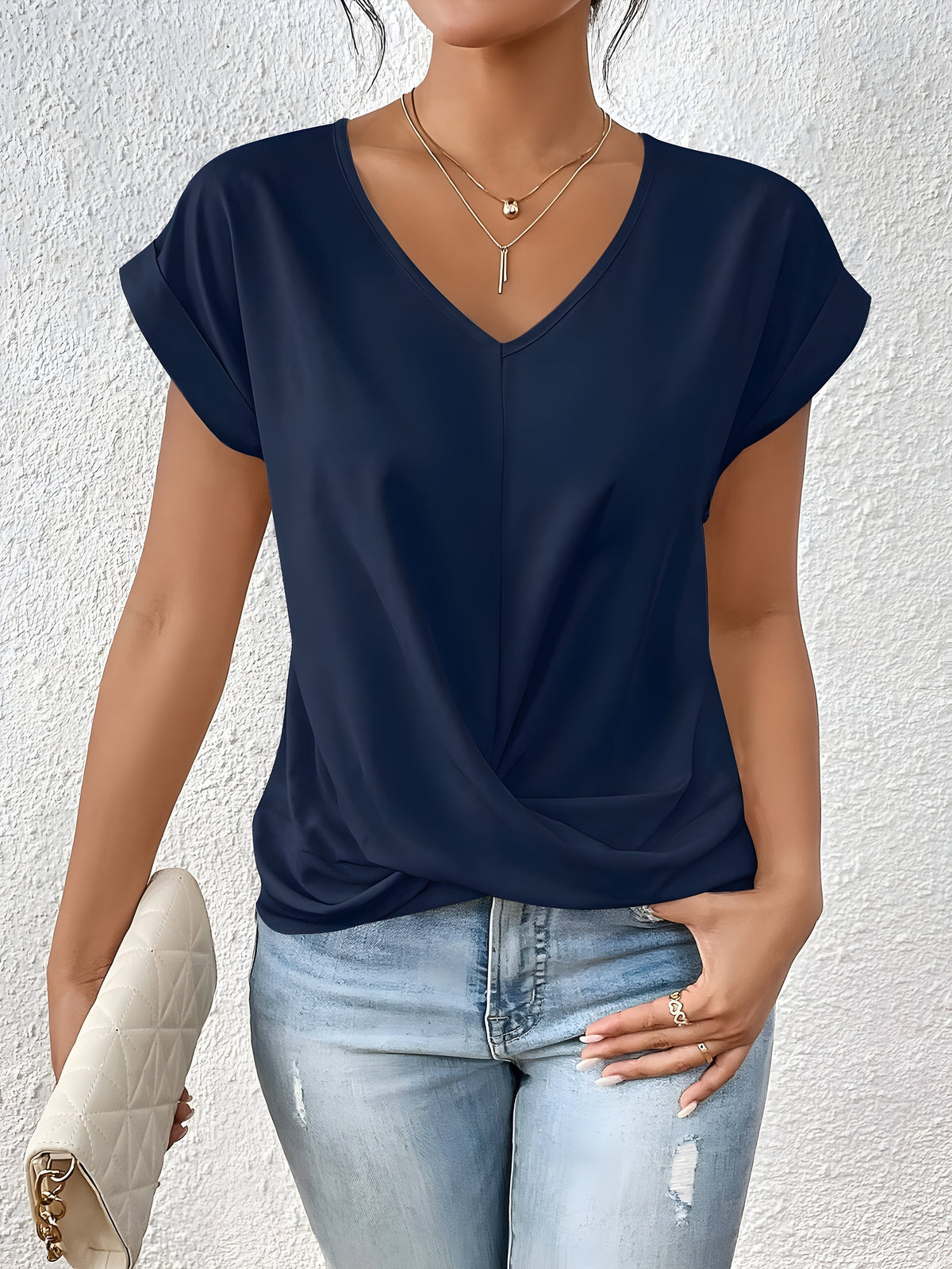 Blusa de decote V com frente torcida e mangas curtas — Bene Donna — imagem 04