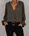 Blusa de estampa geométrica com decote V e modelagem solta — Bene Donna — imagem 01