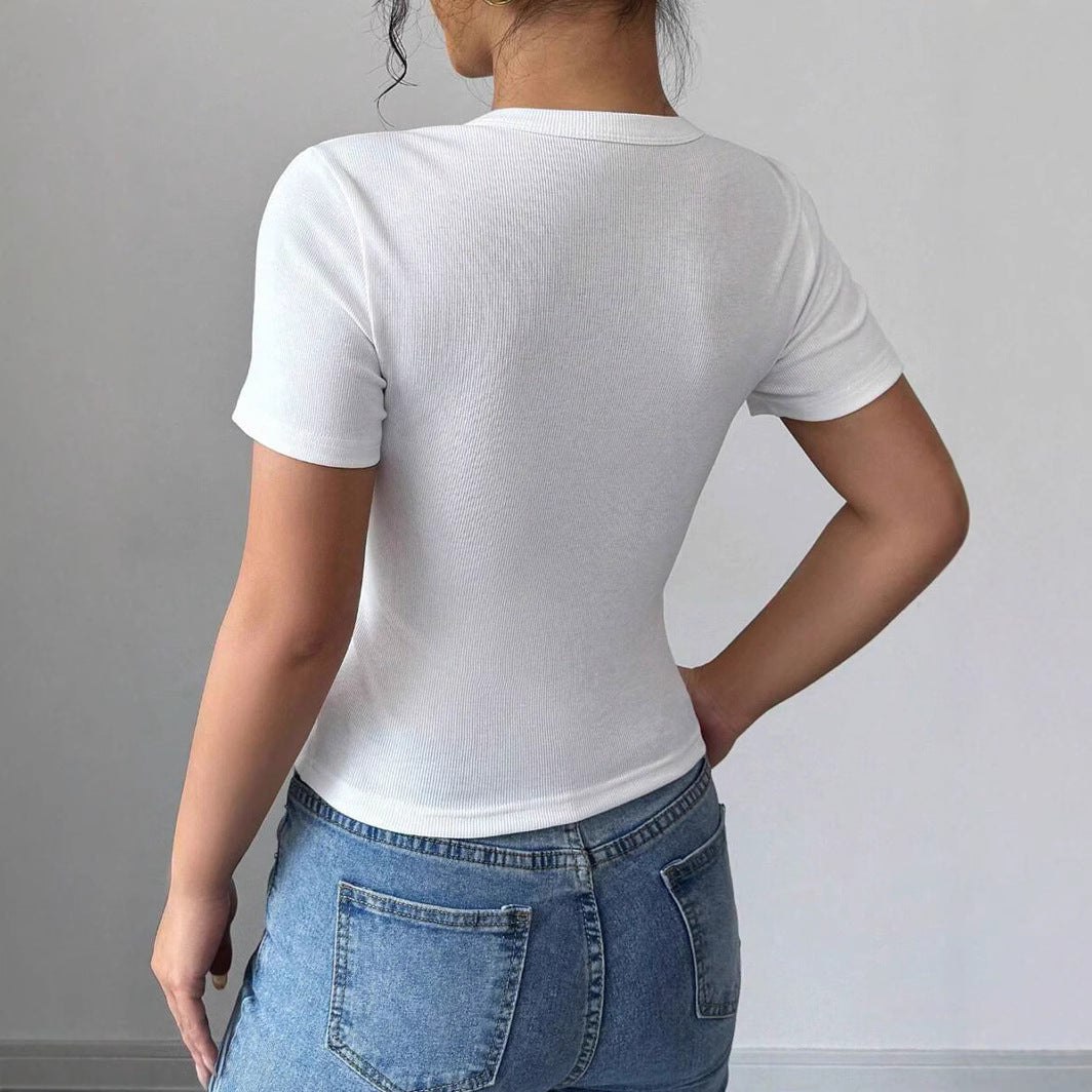 Blusa de mangas curtas com botões e abertura frontal — Bene Donna — imagem 02