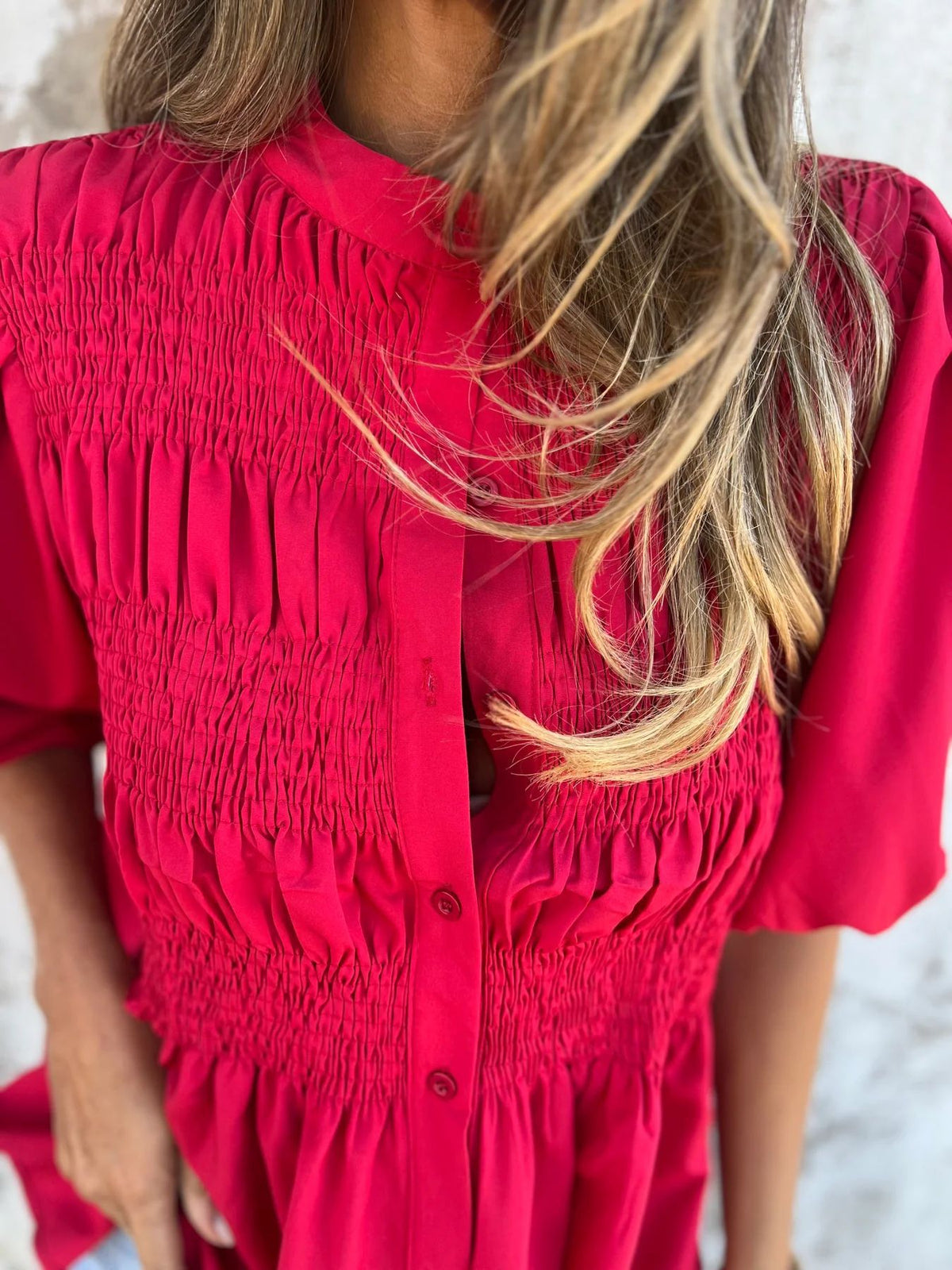 Blusa de pregas com botões e cintura franzida — Bene Donna — imagem 02