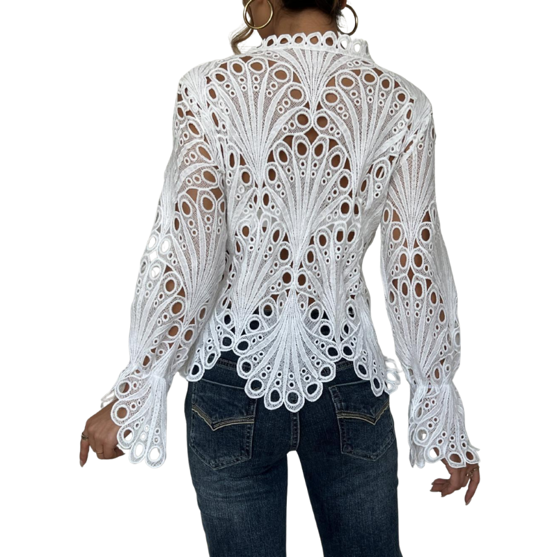Blusa de renda vazada com desenho floral e mangas longas — Bene Donna — imagem 05