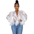 Blusa de renda vazada com mangas amplas e barra recortada — Bene Donna — imagem 01