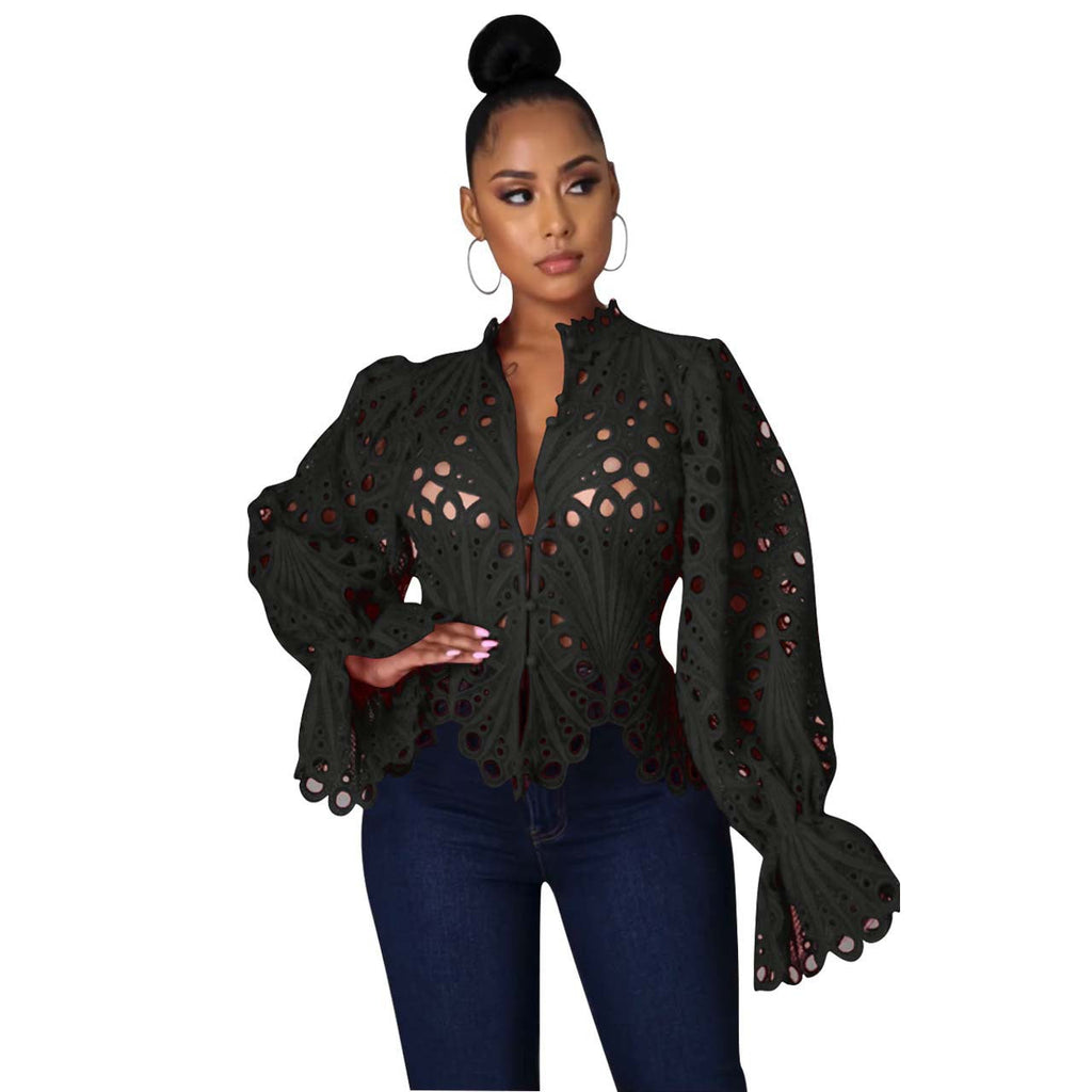 Blusa de renda vazada com mangas amplas e barra recortada — Bene Donna — imagem 05