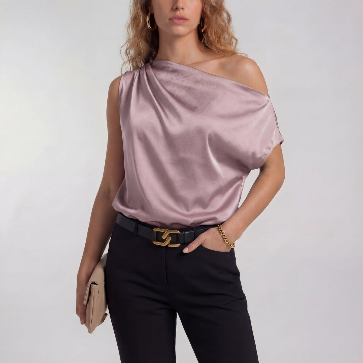 Blusa de um ombro só com drapeado suave — Bene Donna — imagem 05