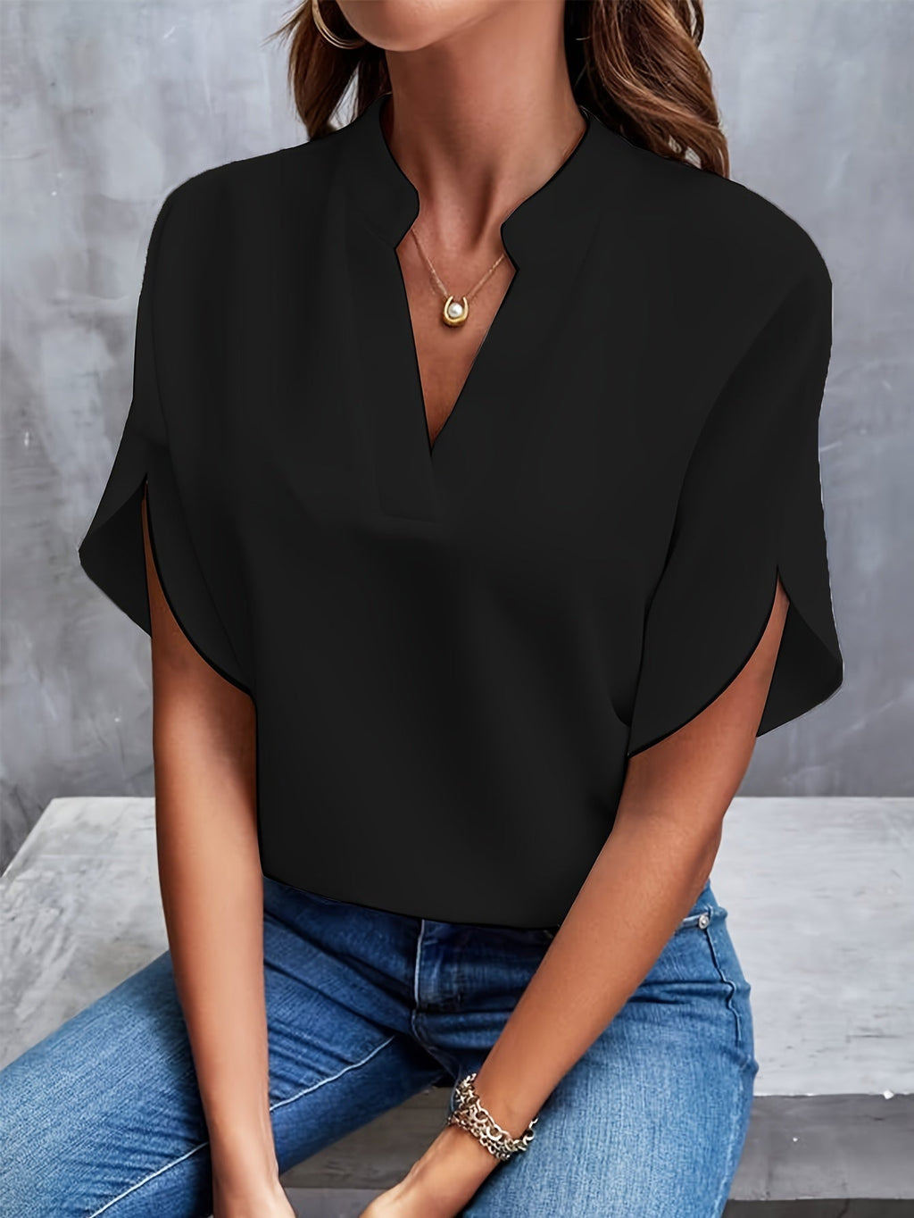 Blusa fluida de decote V com mangas de abertura lateral — Bene Donna — imagem 06