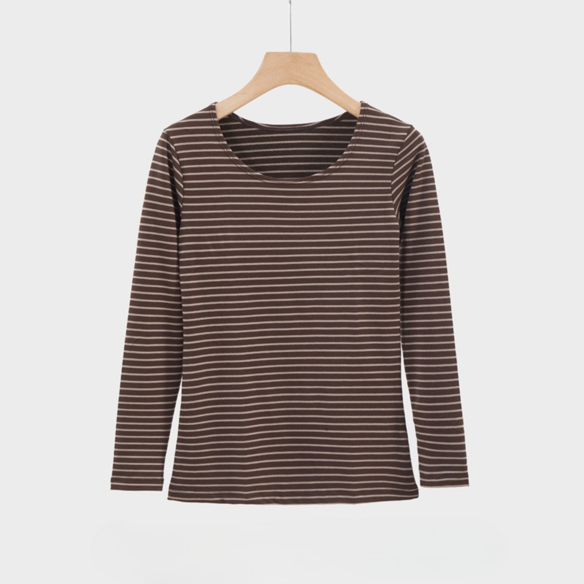 Blusa listrada ajustada de mangas longas e gola redonda — Bene Donna — imagem 03
