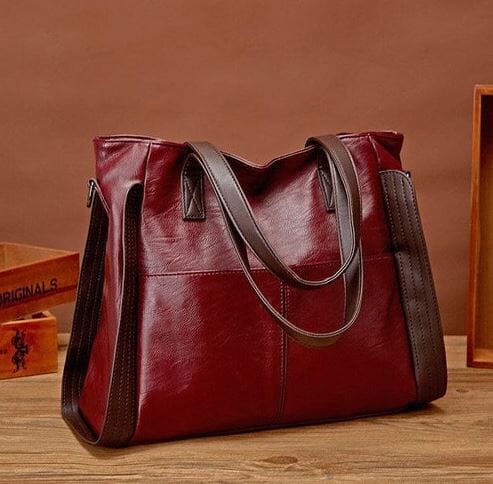 Bolsa de couro sintético ampla com bolsos externos — Bene Donna — imagem 05