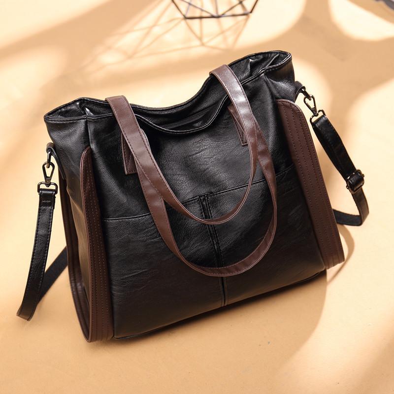 Bolsa de couro sintético clássica com alças longas — Bene Donna — imagem 04