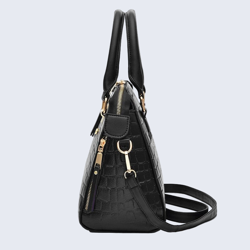 Bolsa de couro sintético com textura croco e alça dupla — Bene Donna — imagem 06
