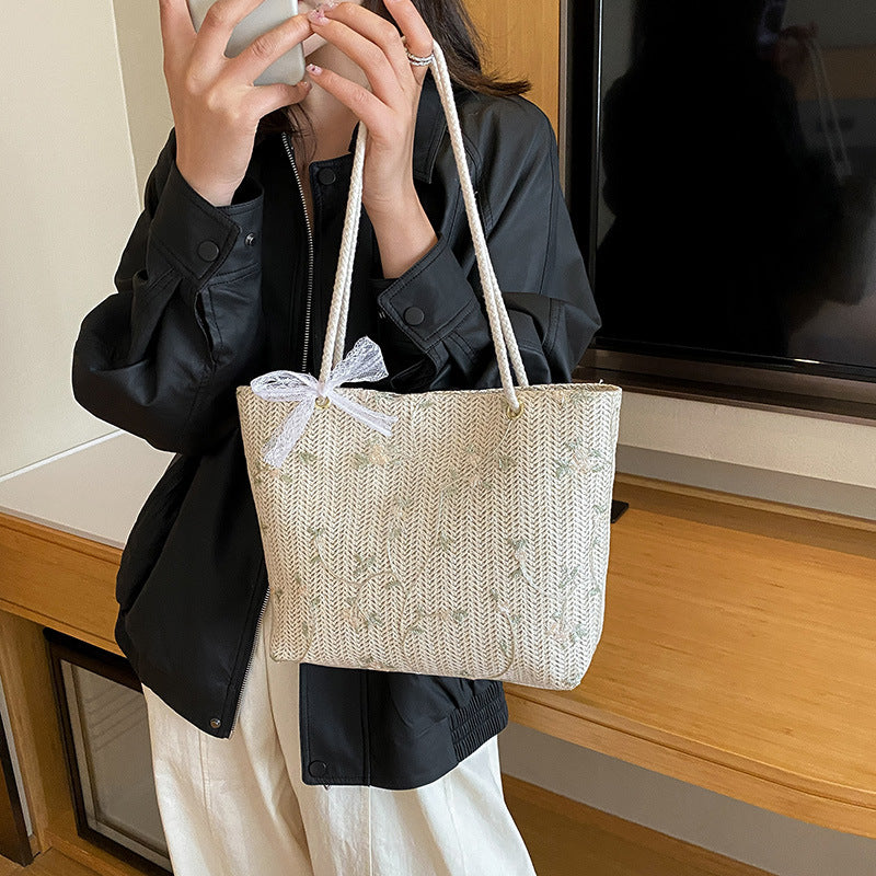 Bolsa de palha com bordado floral — Bene Donna — imagem 02