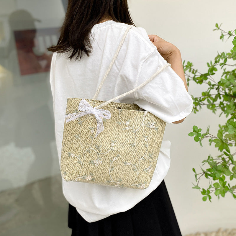 Bolsa de palha com bordado floral — Bene Donna — imagem 03