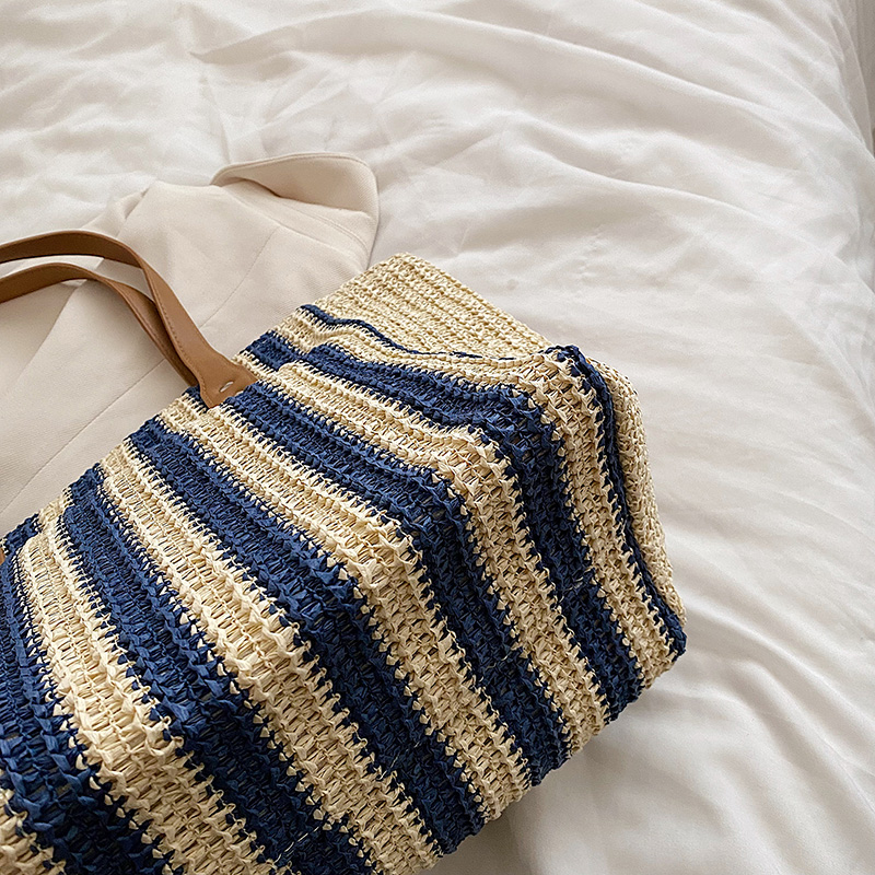 Bolsa de palha listrada com alças longas — Bene Donna — imagem 04
