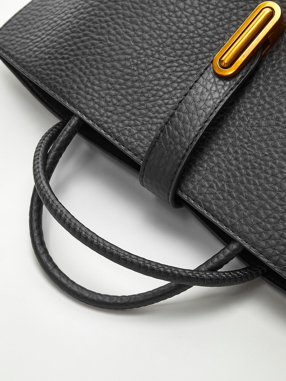 Bolsa estruturada texturizada com alça superior — Bene Donna — imagem 05
