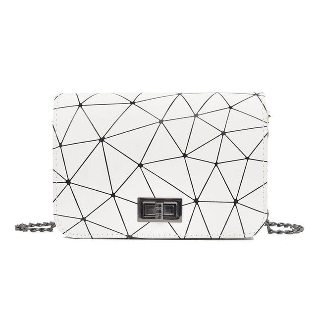 Bolsa transversal geométrica com alça de corrente — Bene Donna — imagem 06