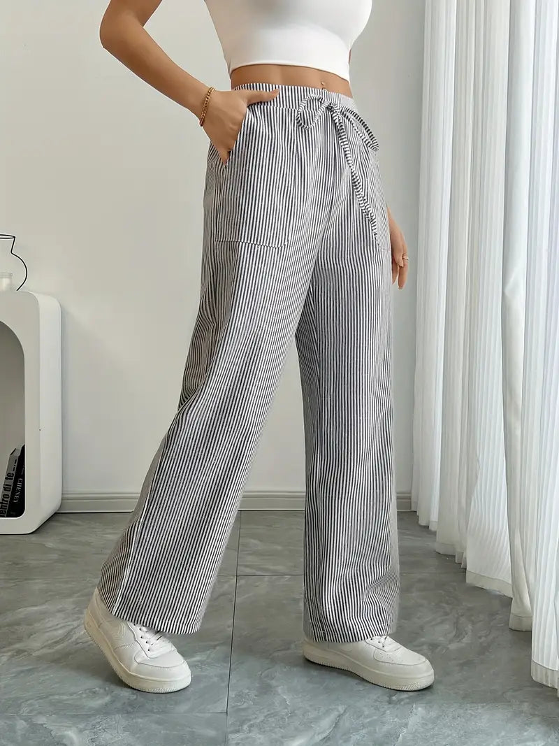 Calça de listras verticais com cintura alta e pernas amplas — Bene Donna — imagem 25