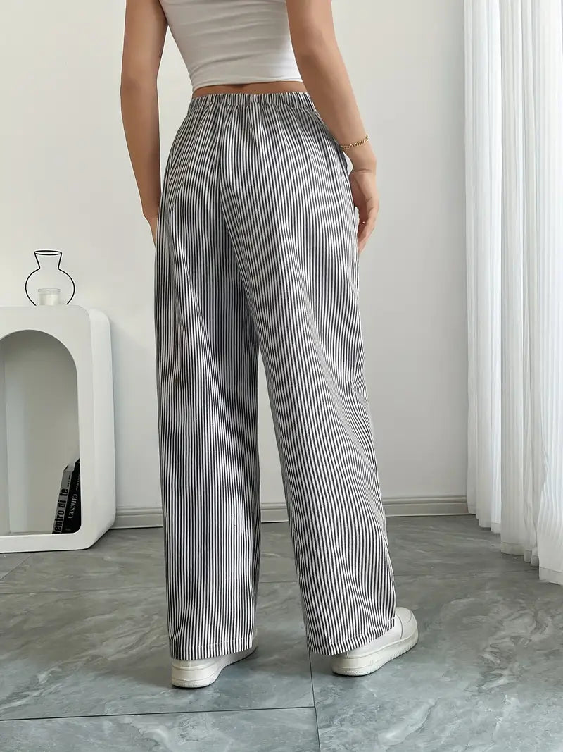 Calça de listras verticais com cintura alta e pernas amplas — Bene Donna — imagem 26