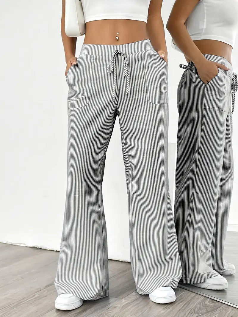 Calça de listras verticais com cintura alta e pernas amplas — Bene Donna — imagem 29