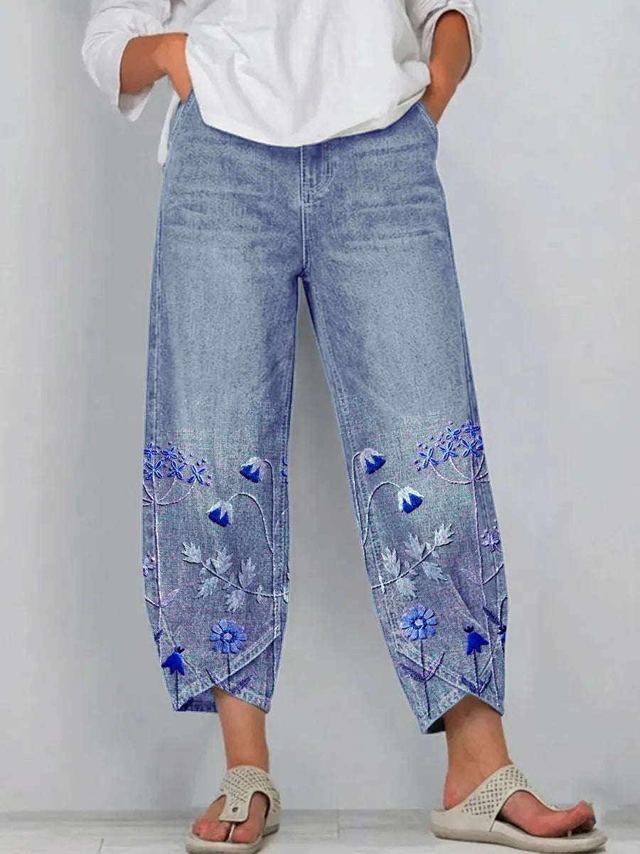 Calça feminina cropped com bordado floral na barra — Bene Donna — imagem 04