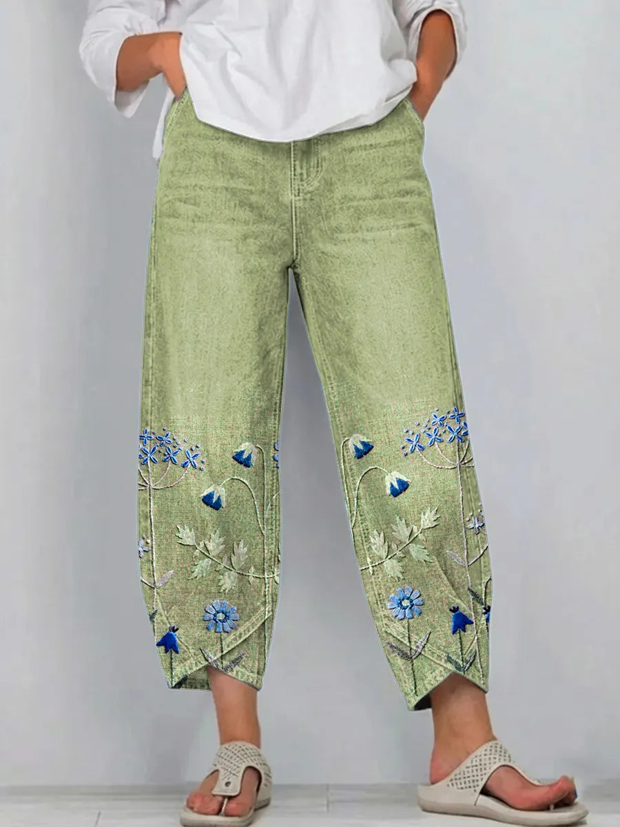 Calça feminina cropped com bordado floral na barra — Bene Donna — imagem 05