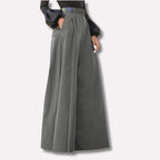 Calça Pantalona Casimira Plissada — BeneDonna