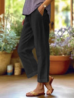 Calça reta de caimento leve com bolsos discretos — Bene Donna — imagem 04