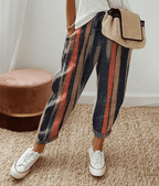 Calça reta de cintura com cordão e bolsos laterais — Bene Donna — imagem 11