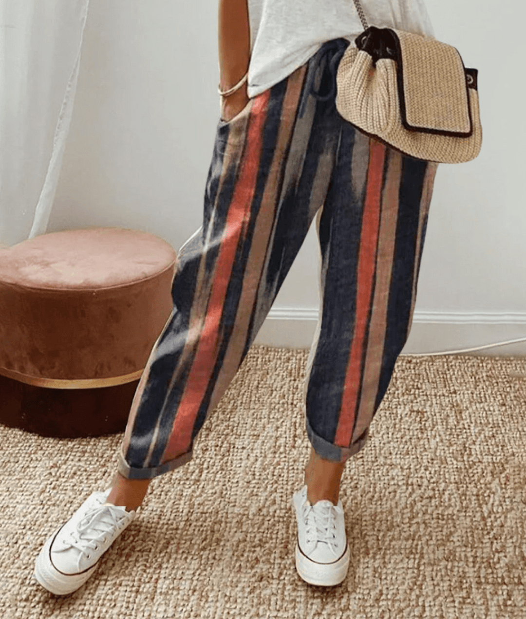 Calça reta de cintura com cordão e bolsos laterais — Bene Donna — imagem 11