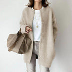 Casaco Feminino Elegante de Inverno com Caimento Solto — BeneDonna