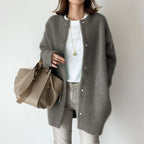 Casaco Feminino Elegante de Inverno com Caimento Solto — BeneDonna