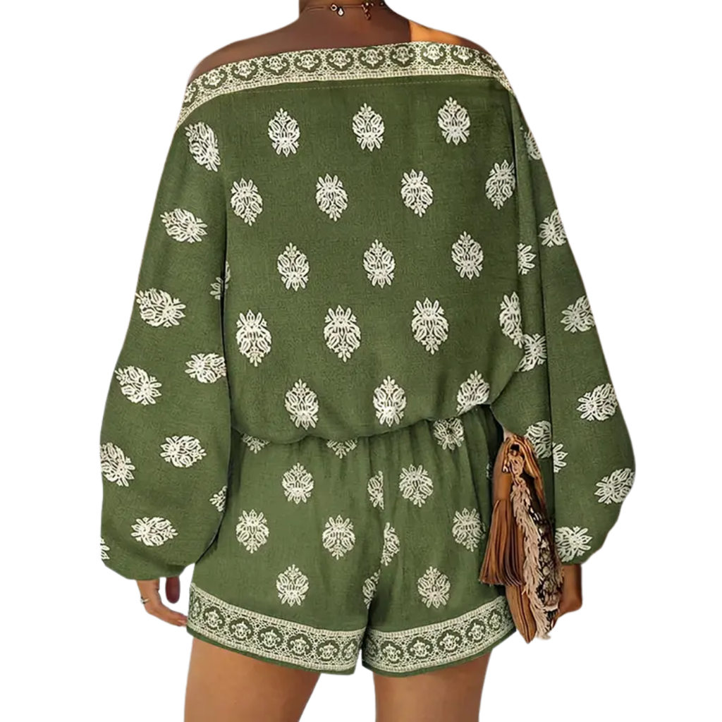 Conjunto estampado de blusa com mangas balonê e shorts — Bene Donna — imagem 04