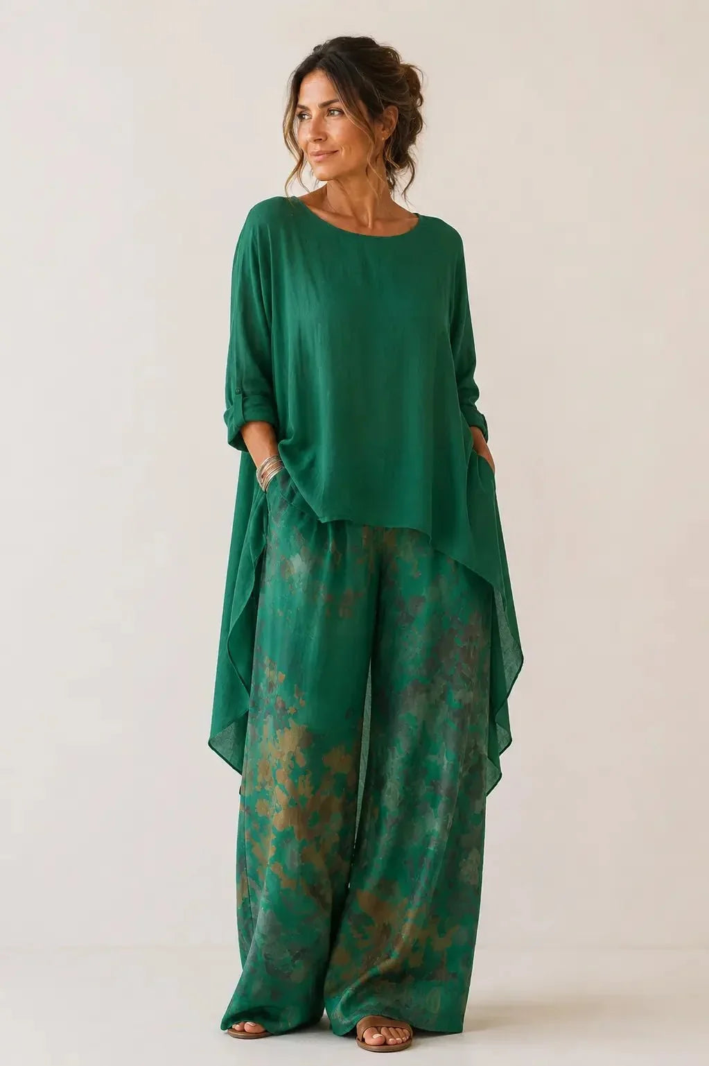 Conjunto floral de túnica assimétrica e pantalona com elástico — Bene Donna — imagem 05