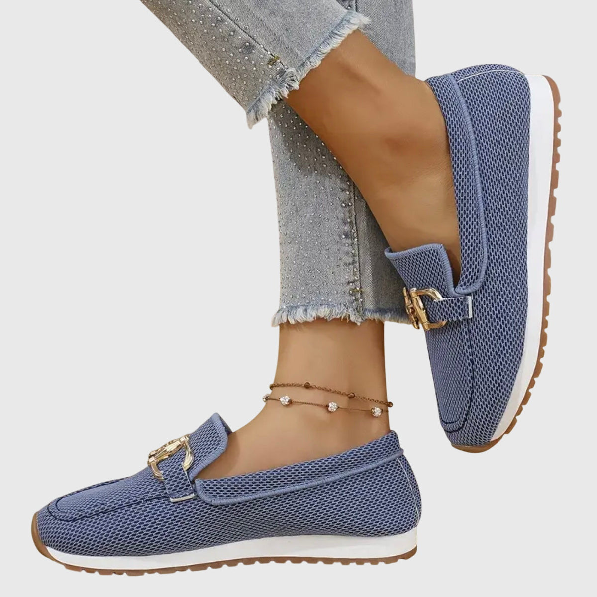 Mocassim com detalhe metalizado e solado contrastante — Bene Donna — imagem 07
