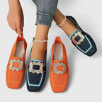 Mocassim de bico quadrado com fivela decorativa — Bene Donna — imagem 02