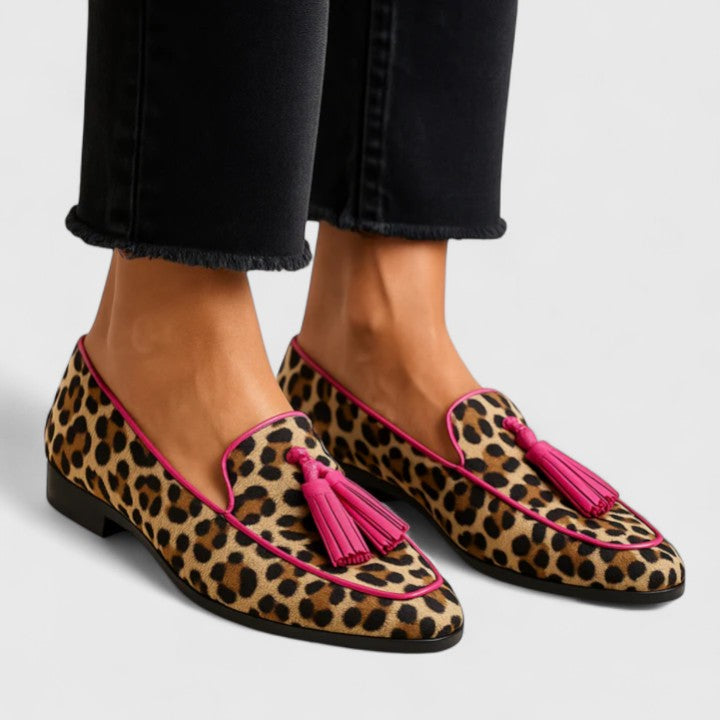 Mocassim de estampa de onça com borlas coloridas — Bene Donna — imagem 01