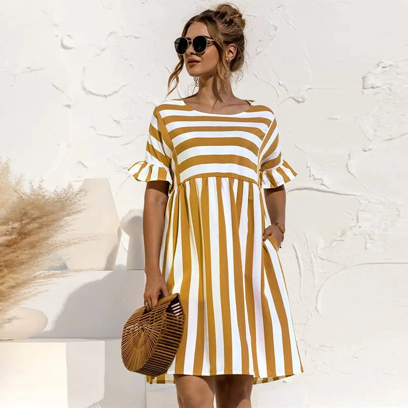 Vestido Curto Listrado Patch — BeneDonna
