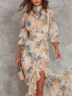 Vestido floral com busto franzido e saia de babados — Bene Donna — imagem 03