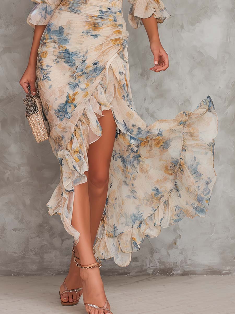 Vestido floral com busto franzido e saia de babados — Bene Donna — imagem 04