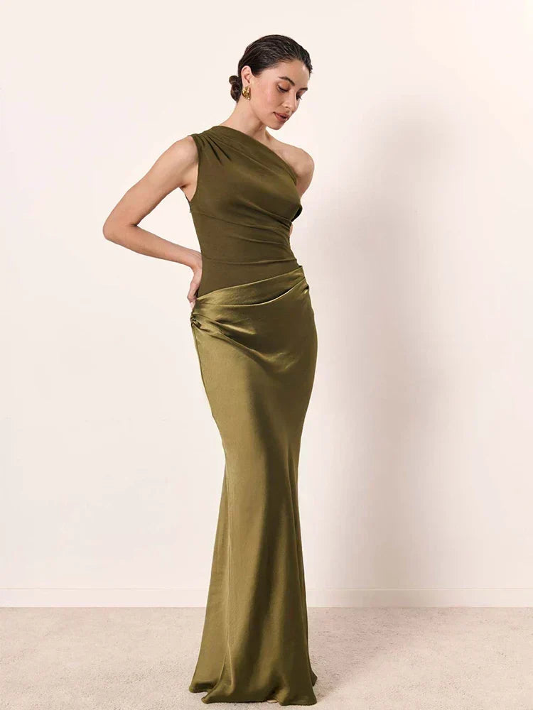 Vestido longo assimétrico com detalhe dourado — Bene Donna — imagem 09