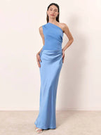 Vestido longo assimétrico com detalhe dourado — Bene Donna — imagem 11