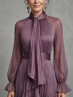 Vestido longo com laço no decote e babados em camadas — Bene Donna — imagem 04