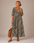 Vestido longo com listras onduladas e mangas três quartos — Bene Donna — imagem 01