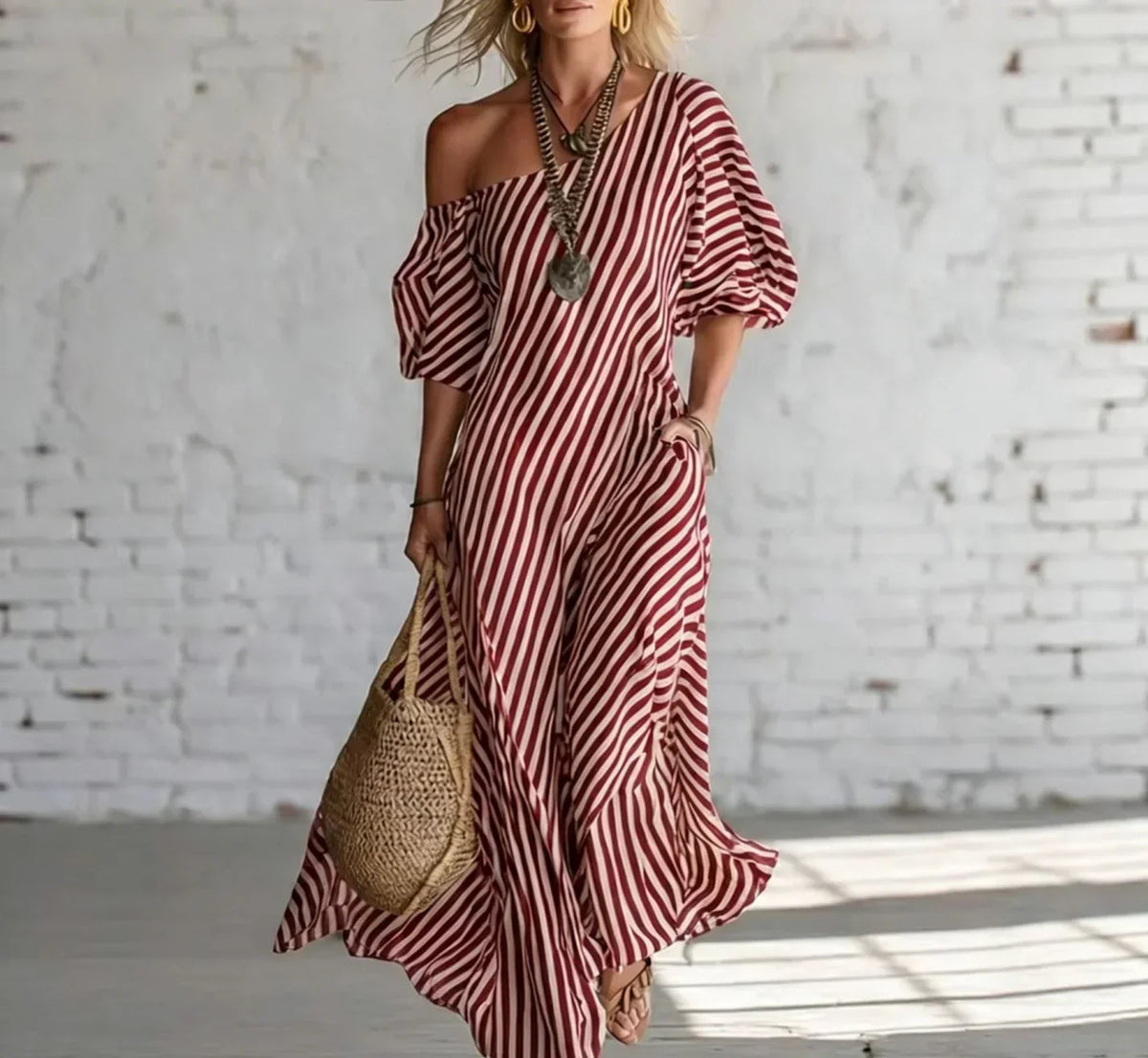 Vestido longo de listras verticais com caimento fluido — Bene Donna — imagem 05