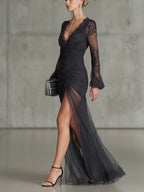 Vestido longo de renda floral com franzidos e mangas transparentes — Bene Donna — imagem 02