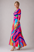 Vestido longo estampado com decote V e mangas três quartos — Bene Donna — imagem 02