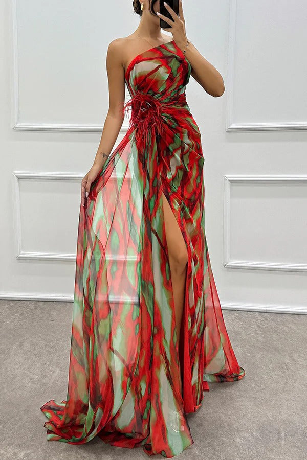 Vestido longo estampado drapeado com decote assimétrico e fenda — Bene Donna — imagem 08