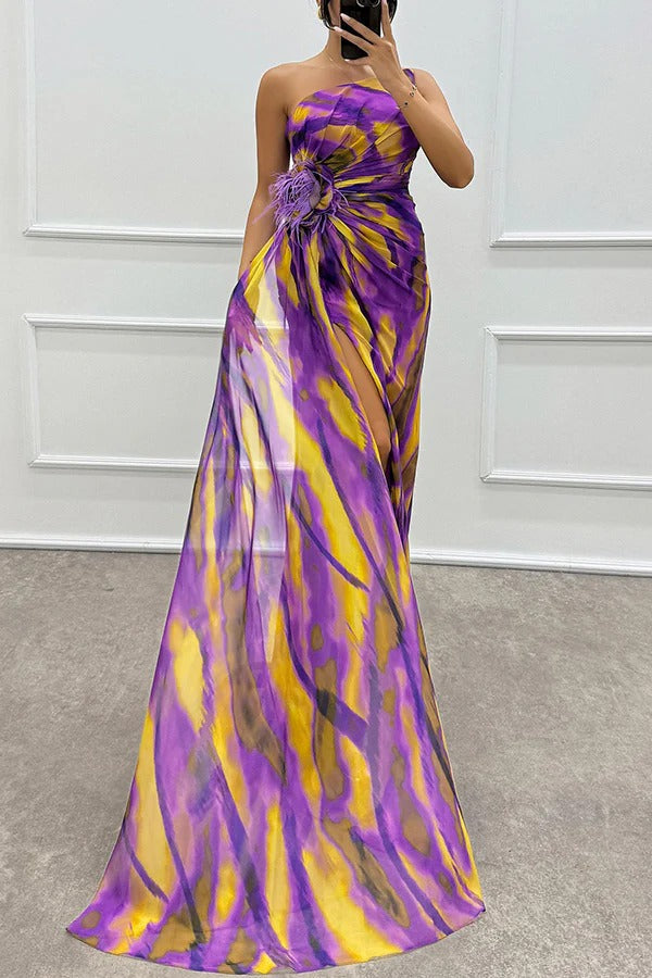 Vestido longo estampado drapeado com decote assimétrico e fenda — Bene Donna — imagem 20
