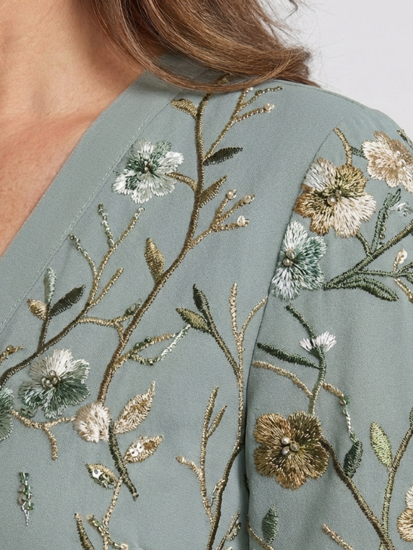 Vestido longo floral com mangas até o cotovelo e transparência — Bene Donna — imagem 04